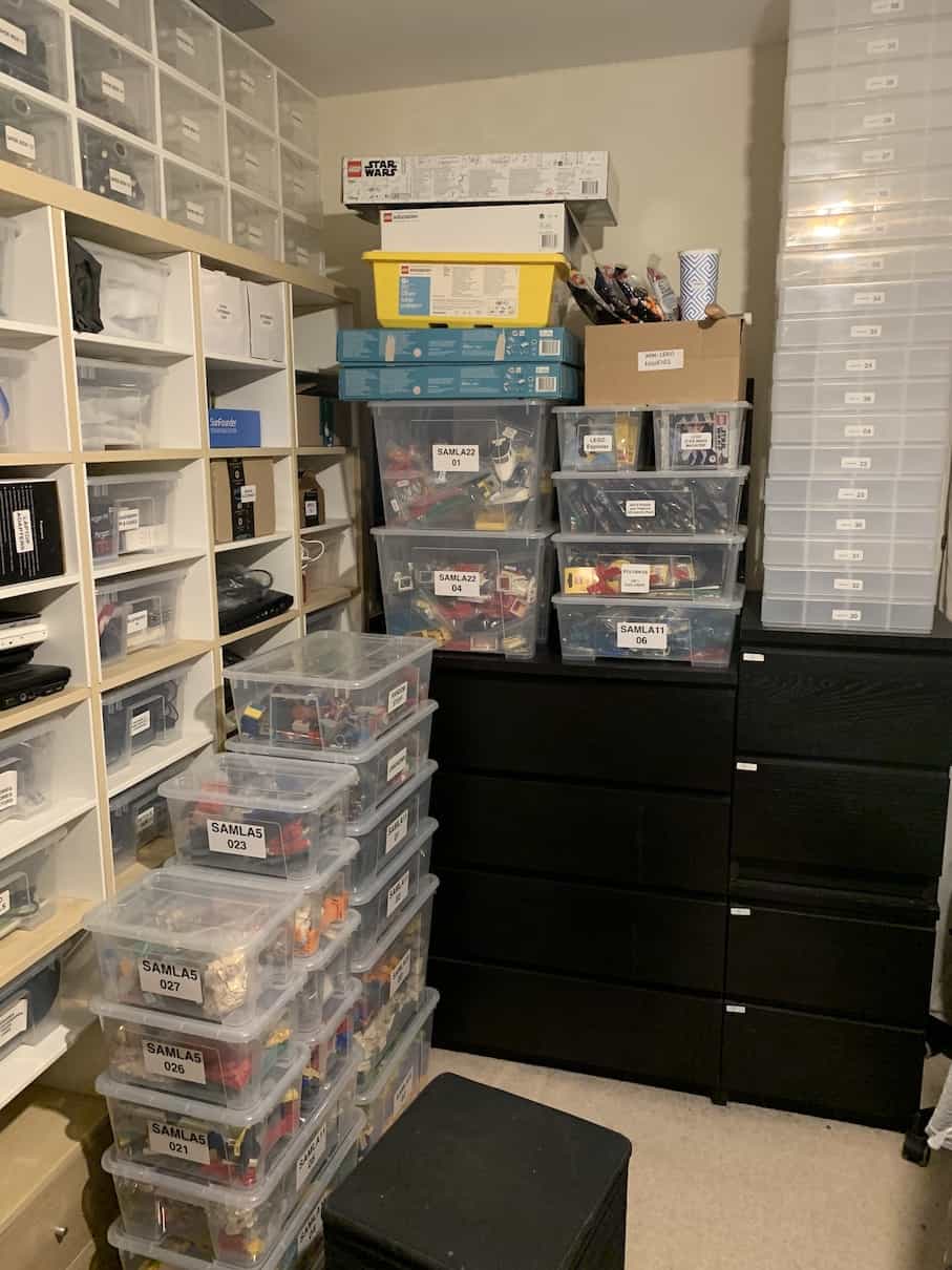 Full and empty boxes in the LEGO room